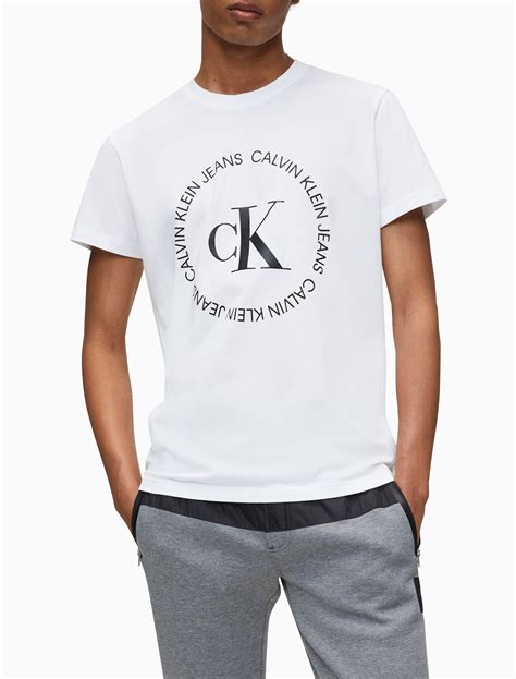 calvin klein t shirt on discount in india